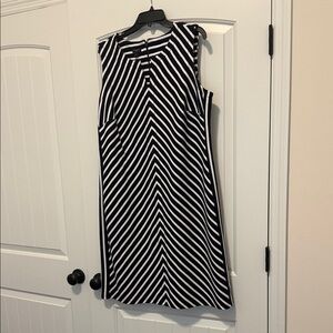 Talbots Navy and White Chevron Midi Dress